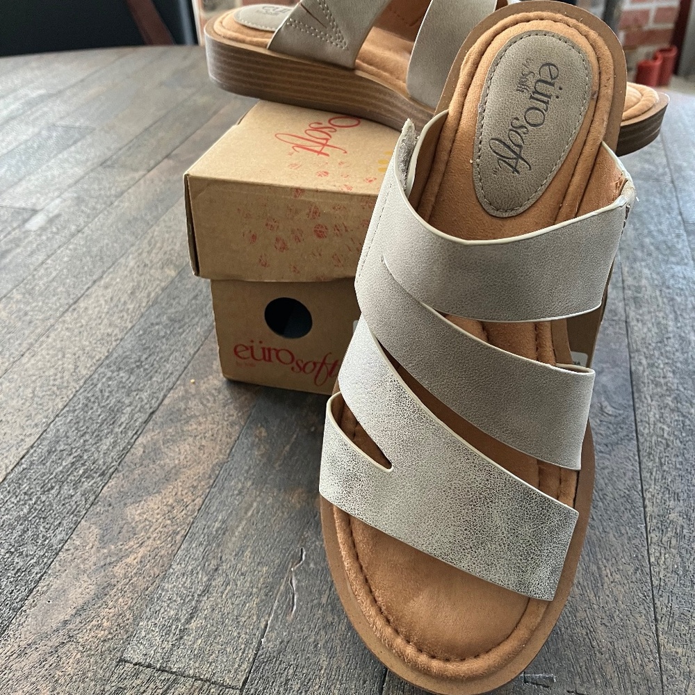 Eurosoft Grey/Silver sandal size 6